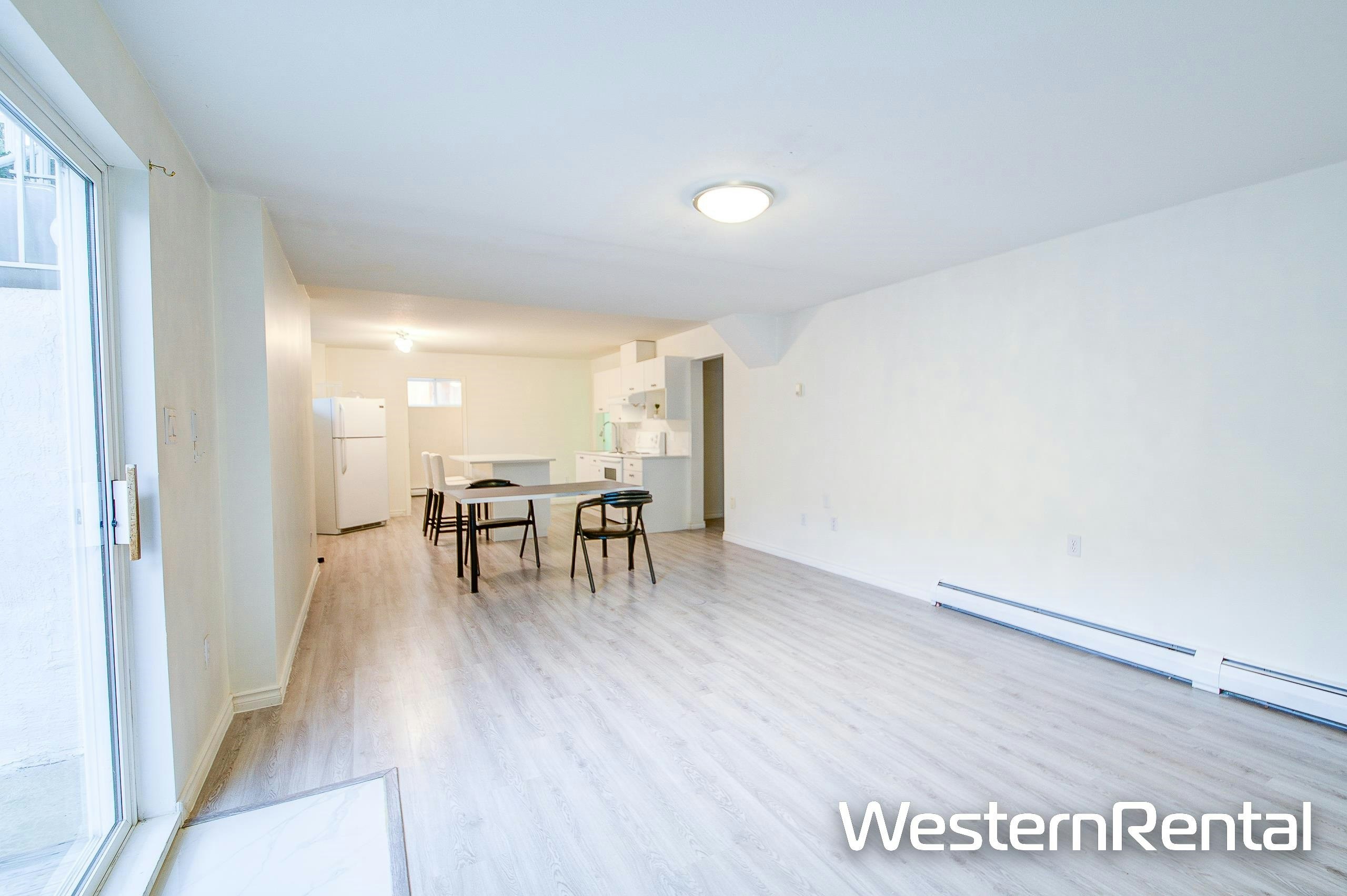 Bsmt-11028 162a Street, Surrey, BC, V4N 4S8