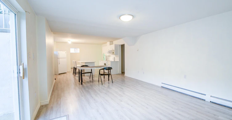 Bsmt-11028 162a Street, Surrey, BC, V4N 4S8