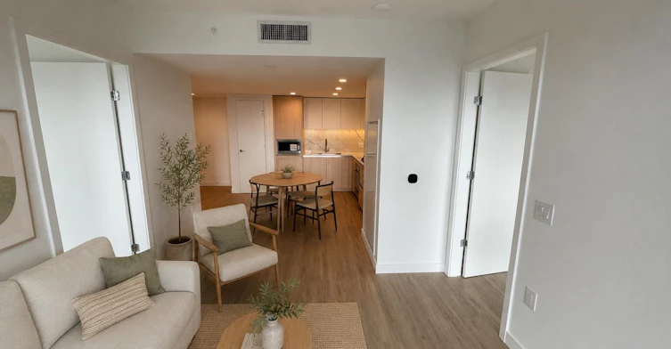 3404-2135 Springer Ave, Burnaby, BC, V5B 0C1 - 4