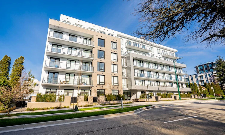 105-6859 Cambie Street