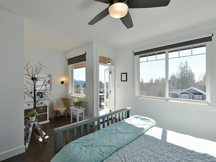 605 Woodland Avenue, Gibsons, BC, V0N 1V1 - 16