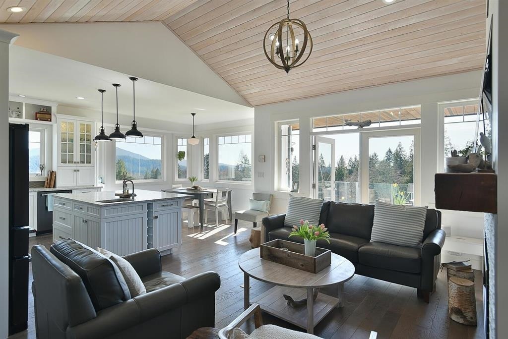 605 Woodland Avenue, Gibsons, BC, V0N 1V1 - 7