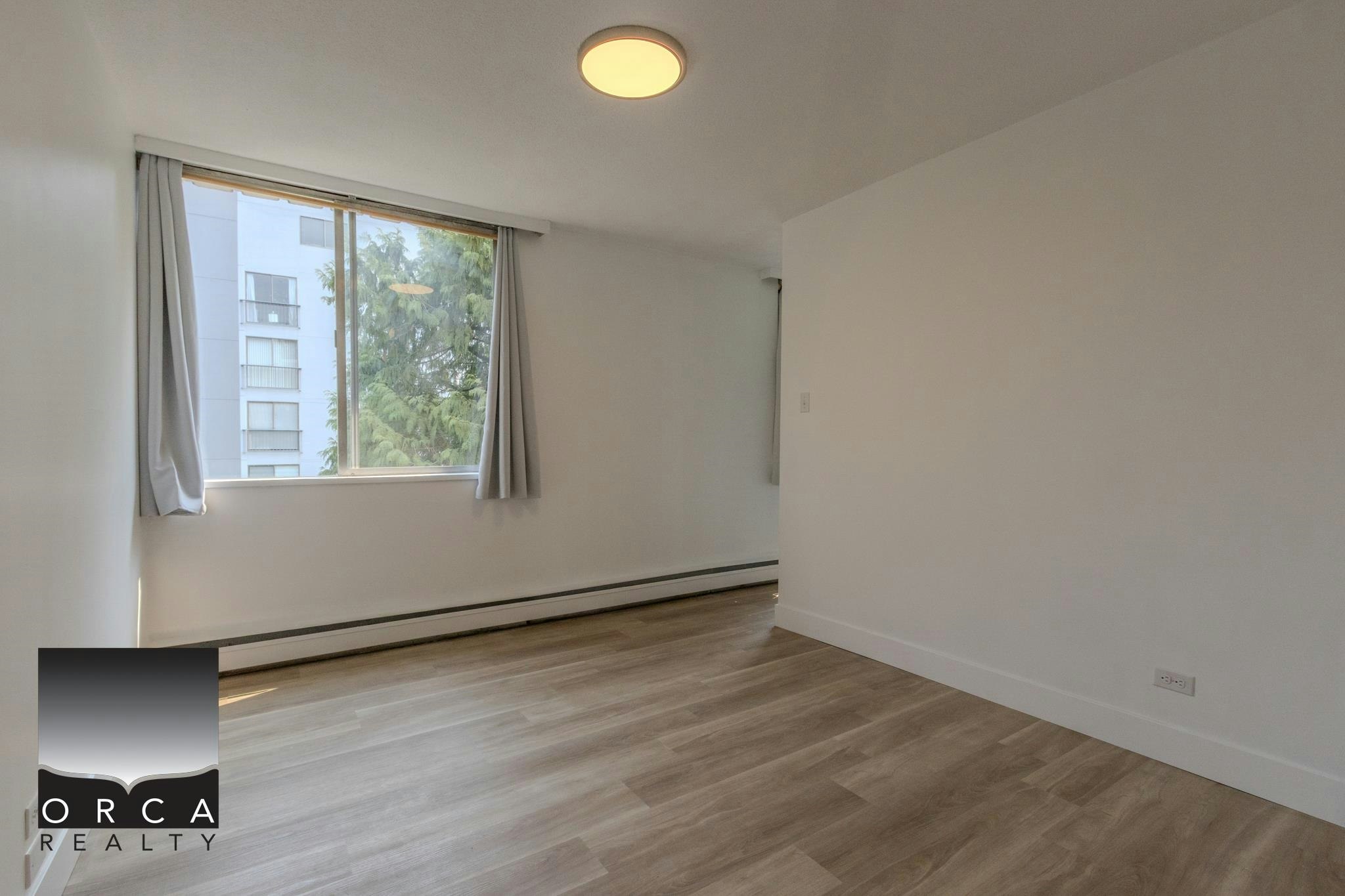 701-1785 Esquimalt Avenue, West Vancouver, BC, V7V 1R7 - 8