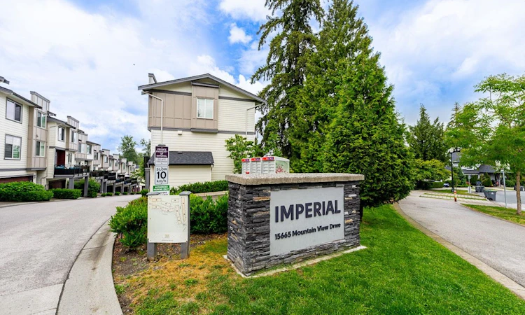 53-15665 Mountain View Drive