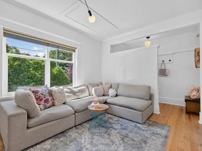 3730 Windsor Street - 5