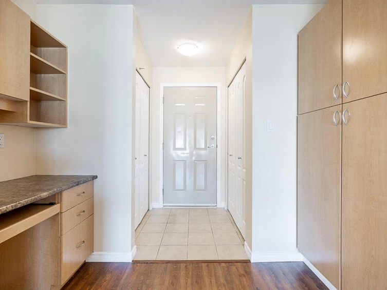 401-15220 Guildford Drive, Surrey, BC, V3R 0Y6 - 27