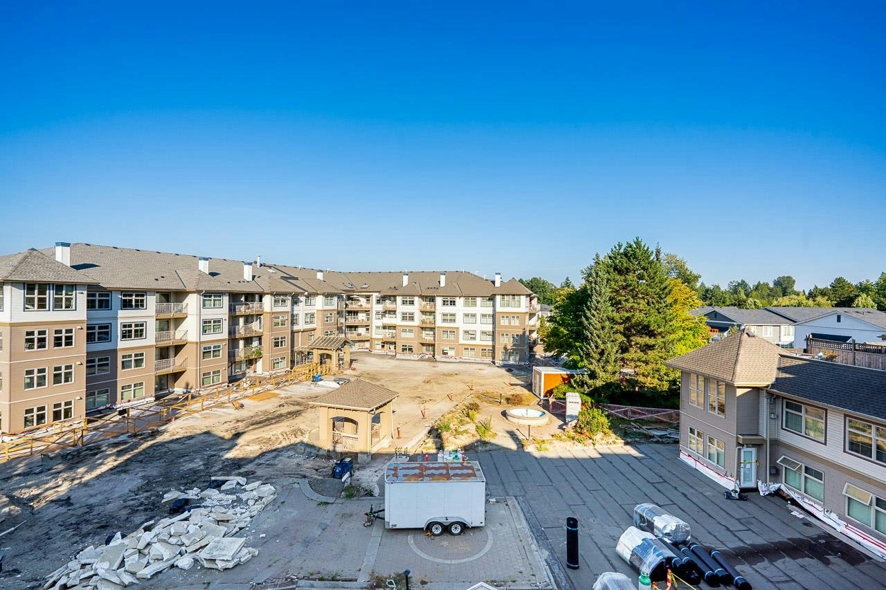 401-15220 Guildford Drive, Surrey, BC, V3R 0Y6 - 30