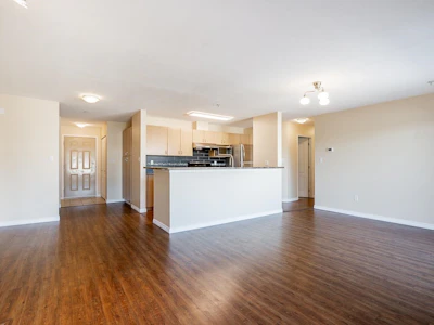 401-15220 Guildford Drive - 2
