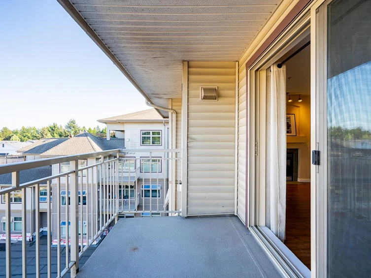 401-15220 Guildford Drive, Surrey, BC, V3R 0Y6 - 29
