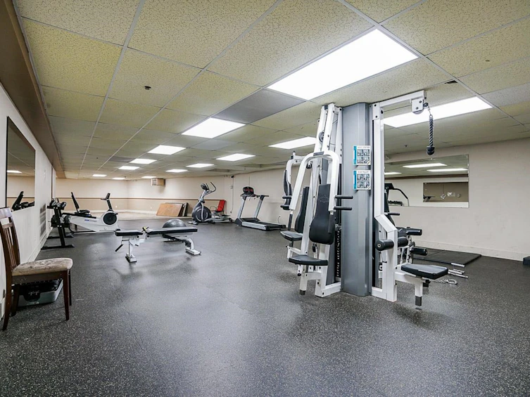 401-15220 Guildford Drive, Surrey, BC, V3R 0Y6 - 31