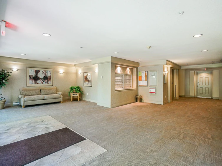 401-15220 Guildford Drive, Surrey, BC, V3R 0Y6 - 35