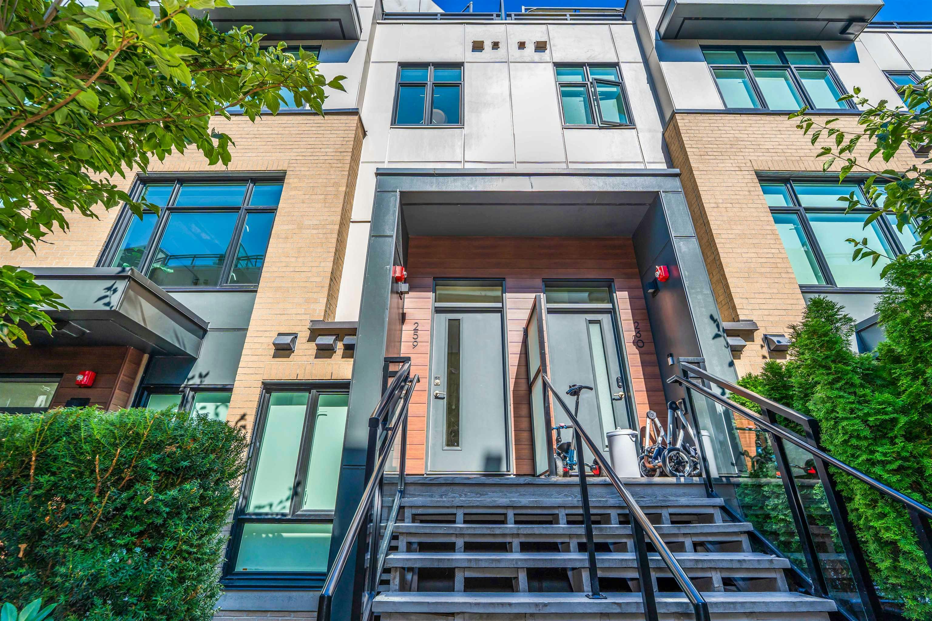 259-2035 Glenaire Drive, North Vancouver, BC, V7P 1Y3 - 25