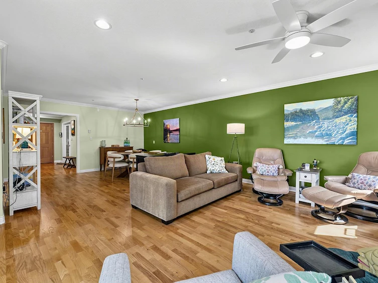 203-1725 128 Street, Surrey, BC, V4A 3V2 - 8