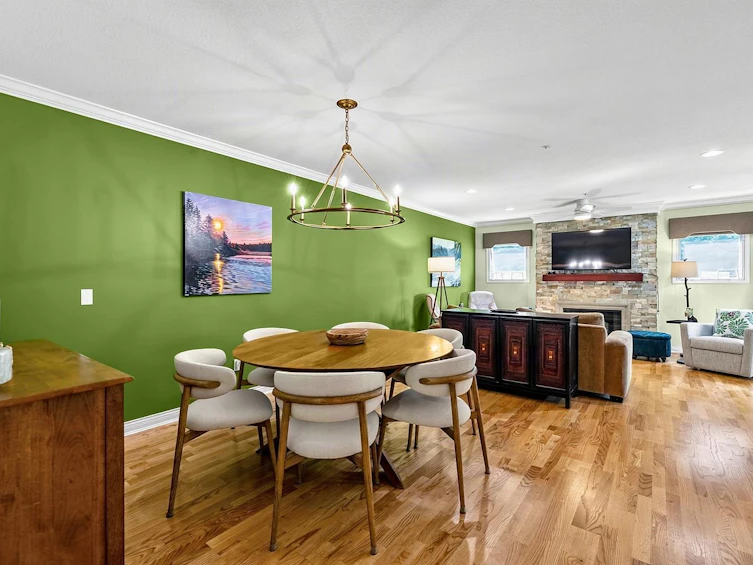 203-1725 128 Street, Surrey, BC, V4A 3V2 - 5
