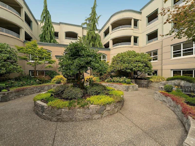 203-1725 128 Street - 2