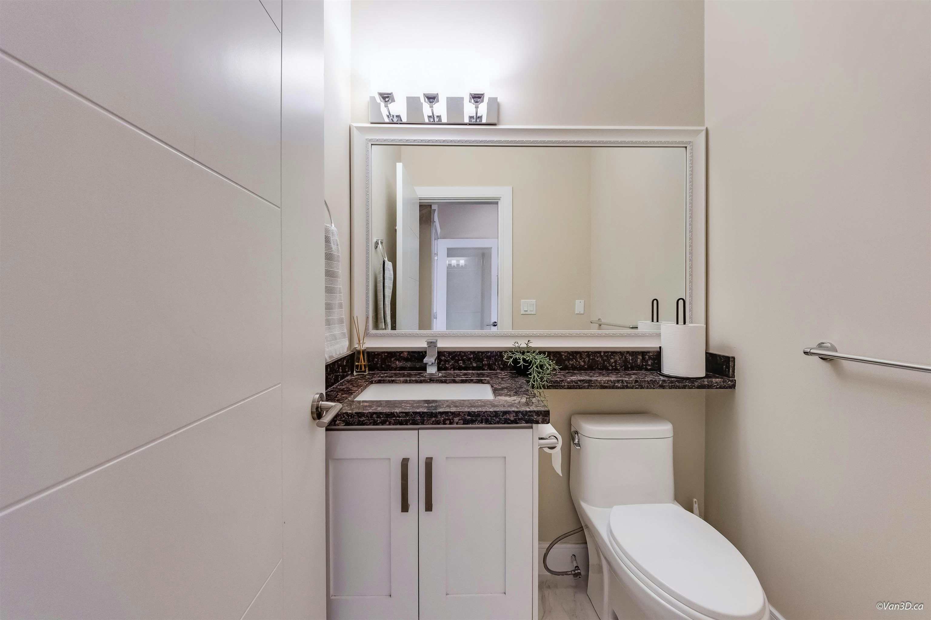 6643 Imperial Street, Burnaby, BC, V5E 1M9 - 12