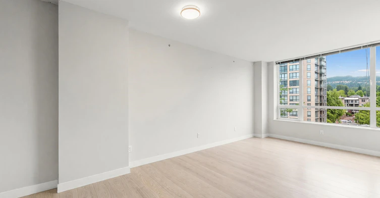 605-2968 Glen Dr., Coquitlam, BC, V3B 0C4 - 3