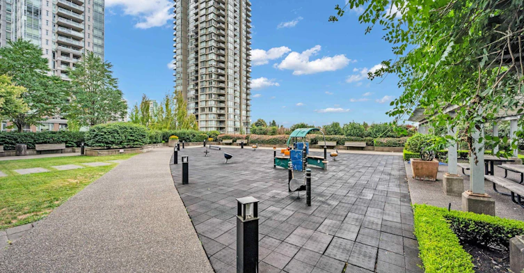 605-2968 Glen Dr., Coquitlam, BC, V3B 0C4 - 14