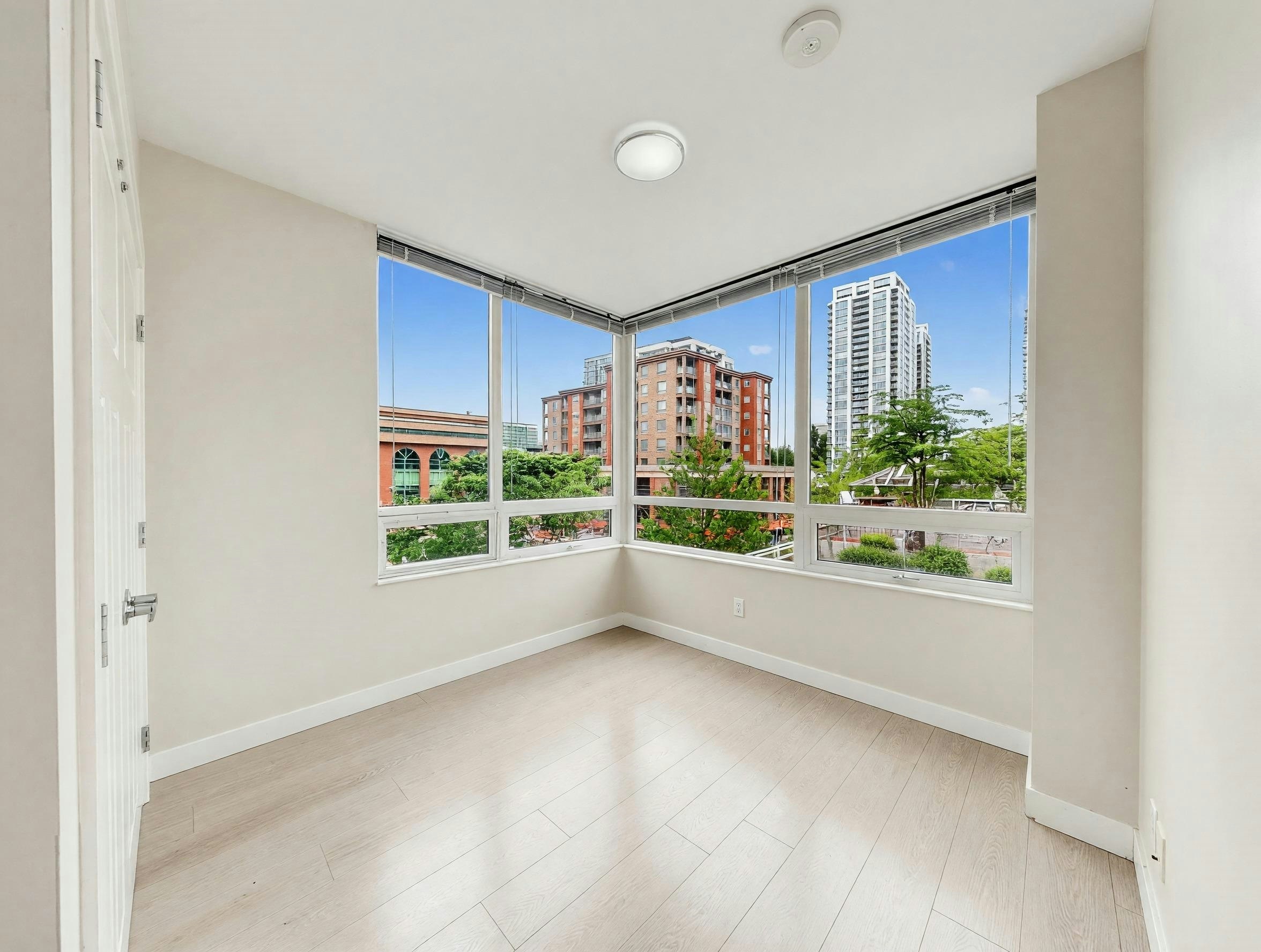 605-2968 Glen Dr., Coquitlam, BC, V3B 0C4 - 7