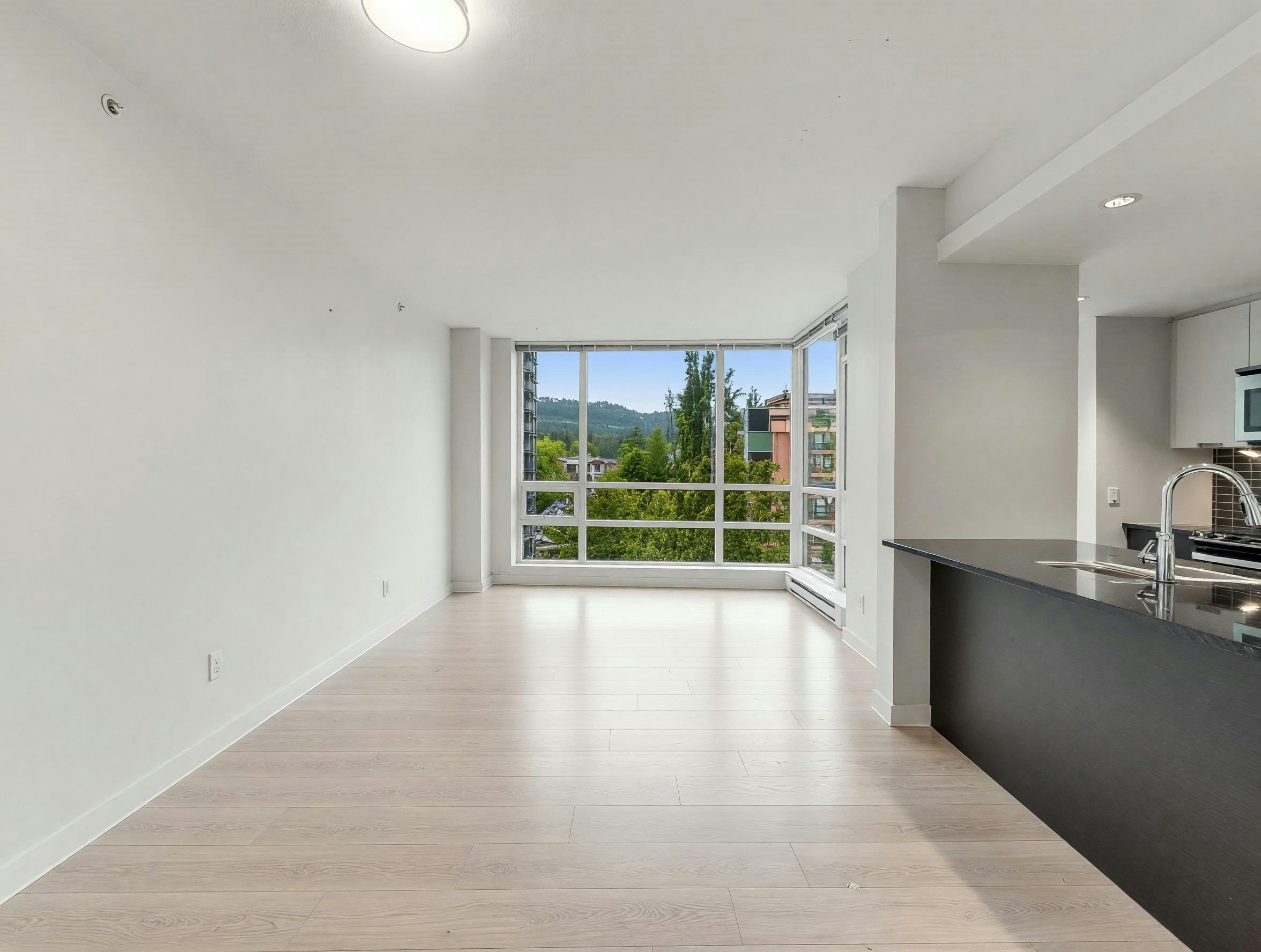 605-2968 Glen Dr., Coquitlam, BC, V3B 0C4 - 2