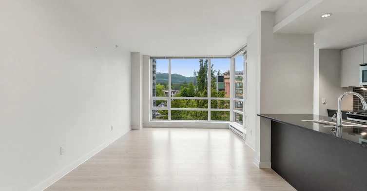 605-2968 Glen Dr., Coquitlam, BC, V3B 0C4 - 2