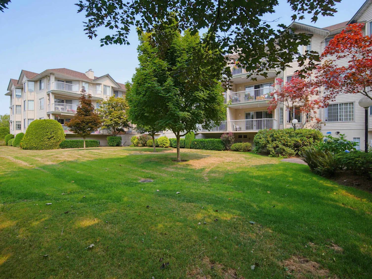 205-5363 206 Street, Langley, BC, V3A 2C5 - 39