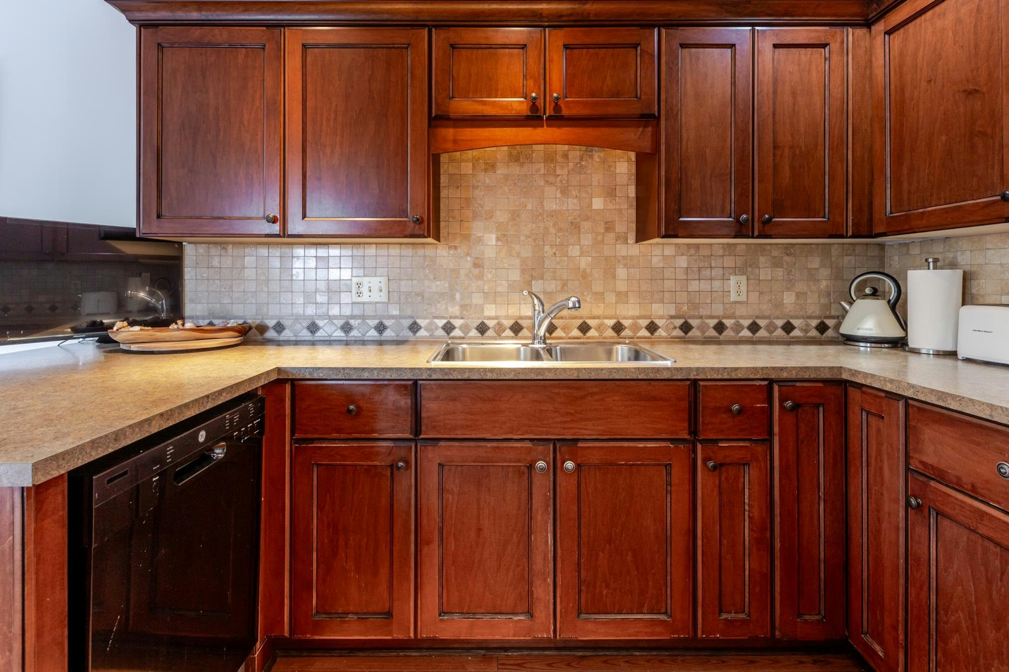 205-5363 206 Street - 5