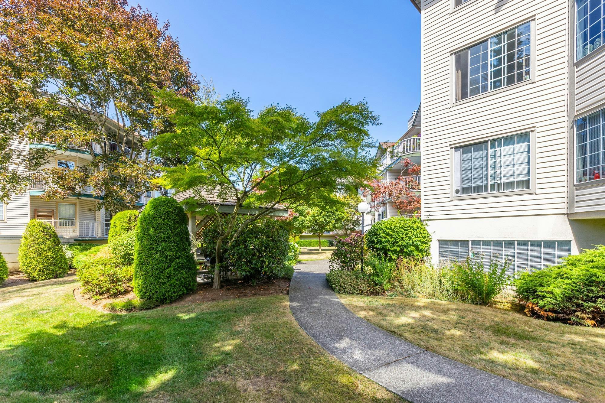 205-5363 206 Street, Langley, BC, V3A 2C5 - 38