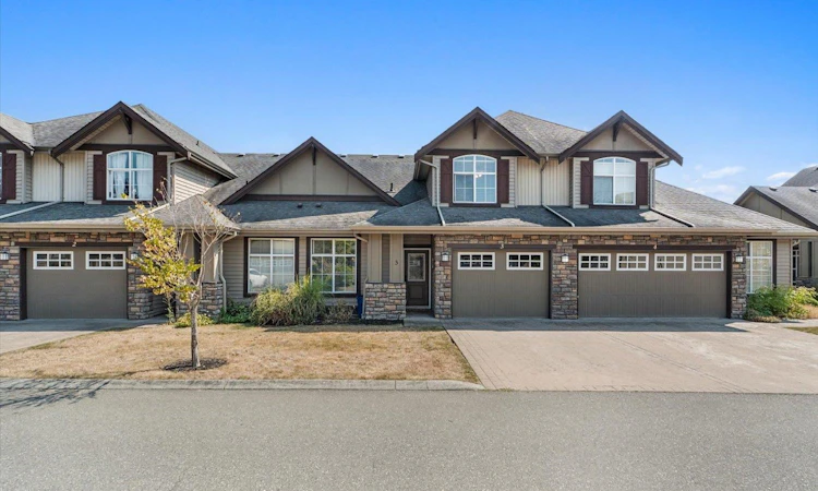 3-6577 Southdowne Place