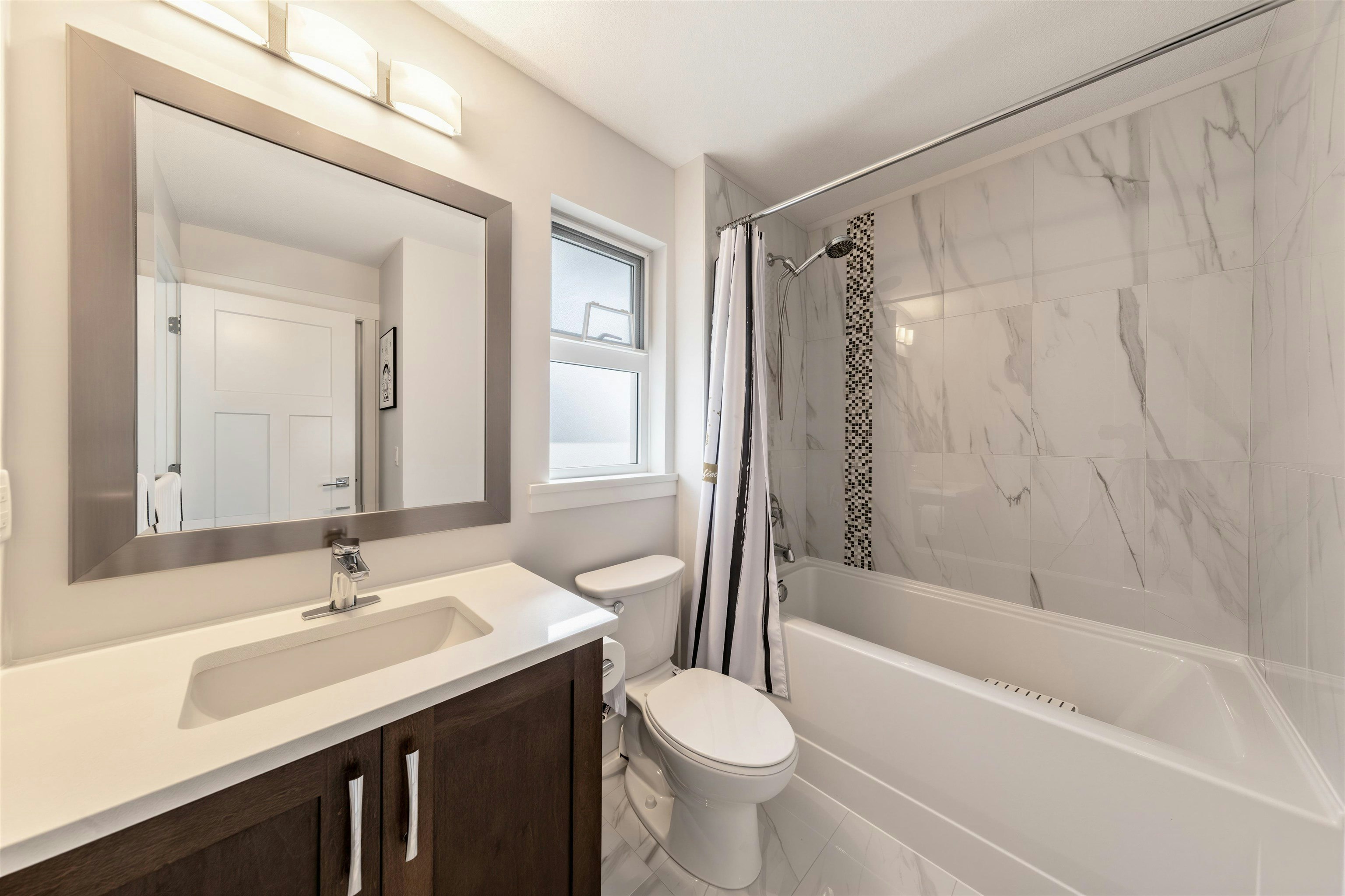2136 165b Street, Surrey, BC, V3Z 0V6 - 25