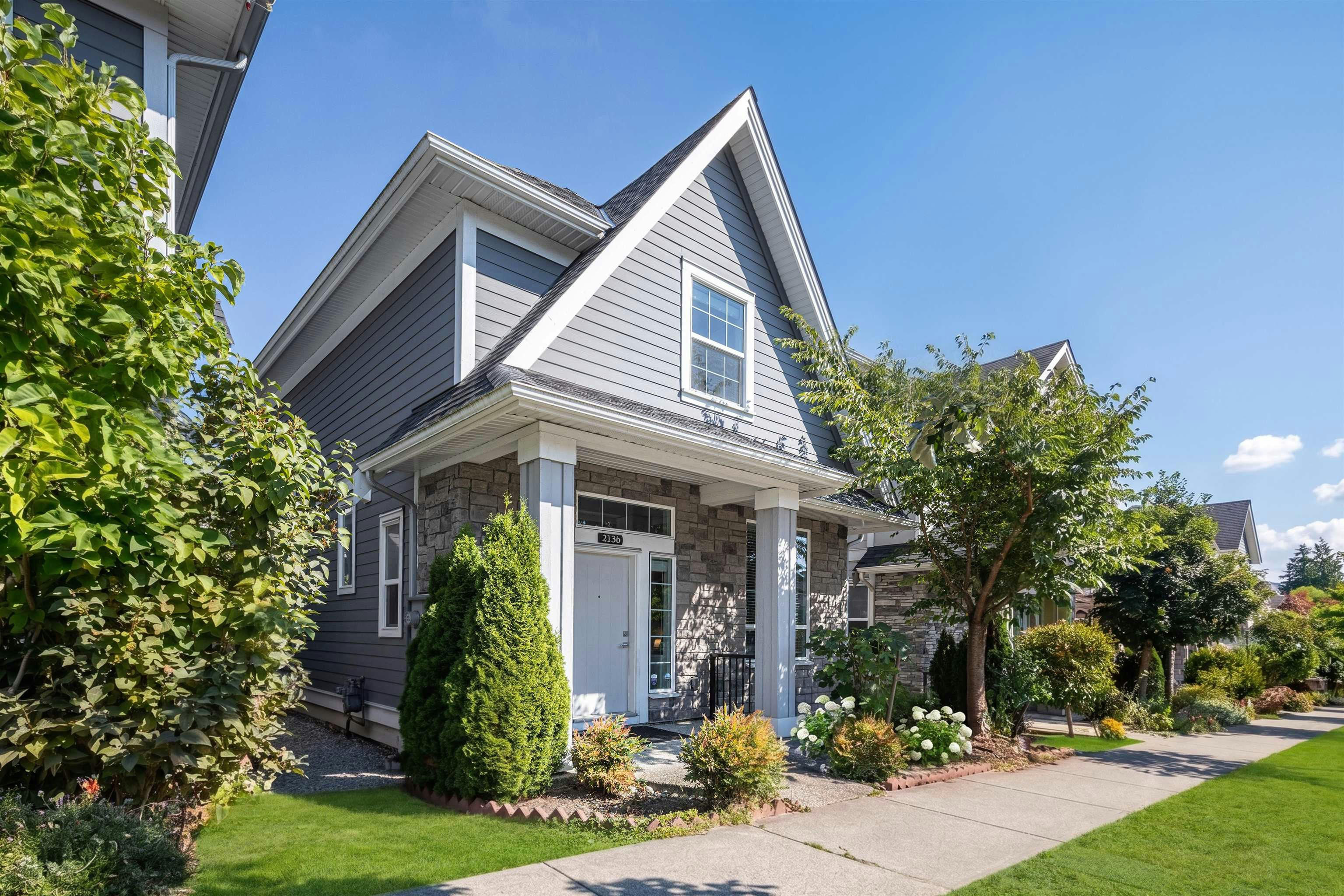 2136 165b Street - 2