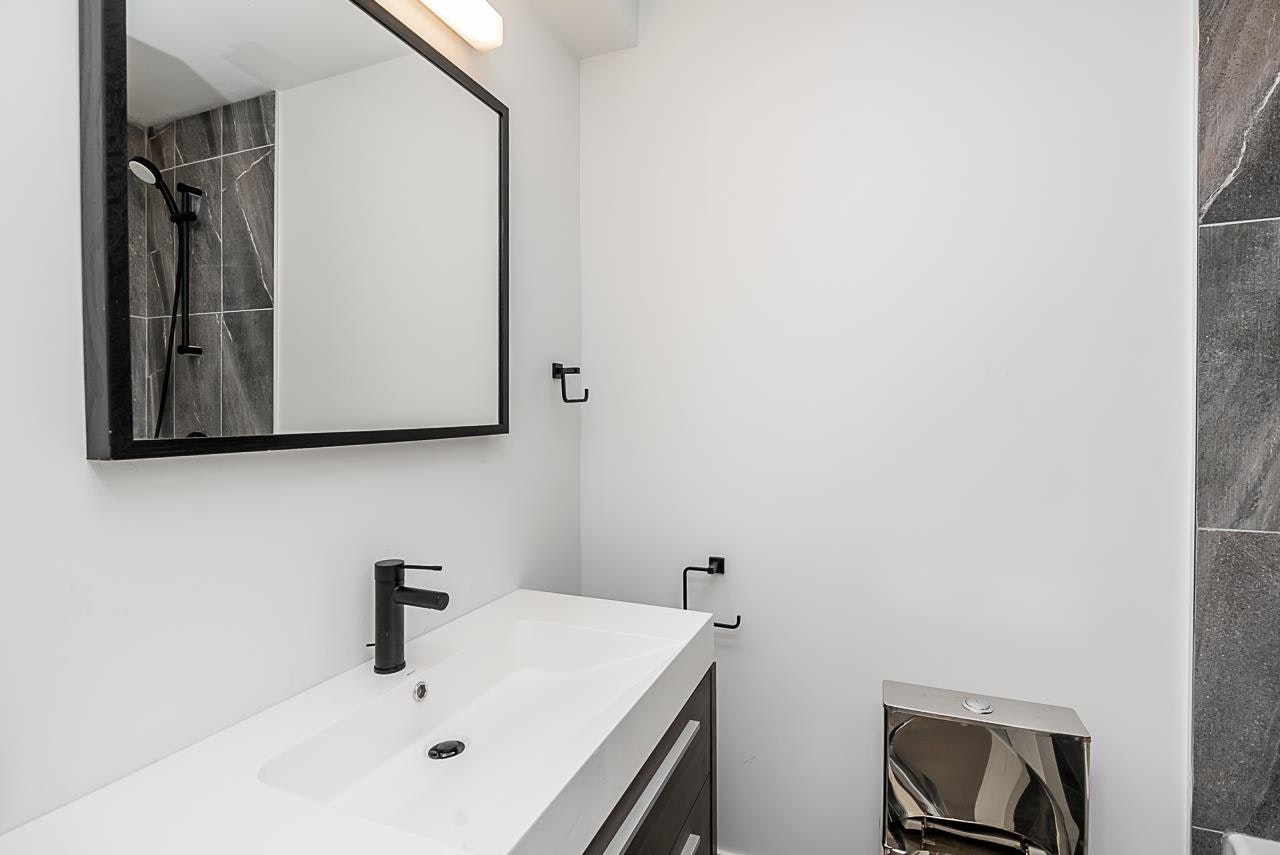 5225 Woodsworth Street, Burnaby, BC, V5G 1S5 - 23