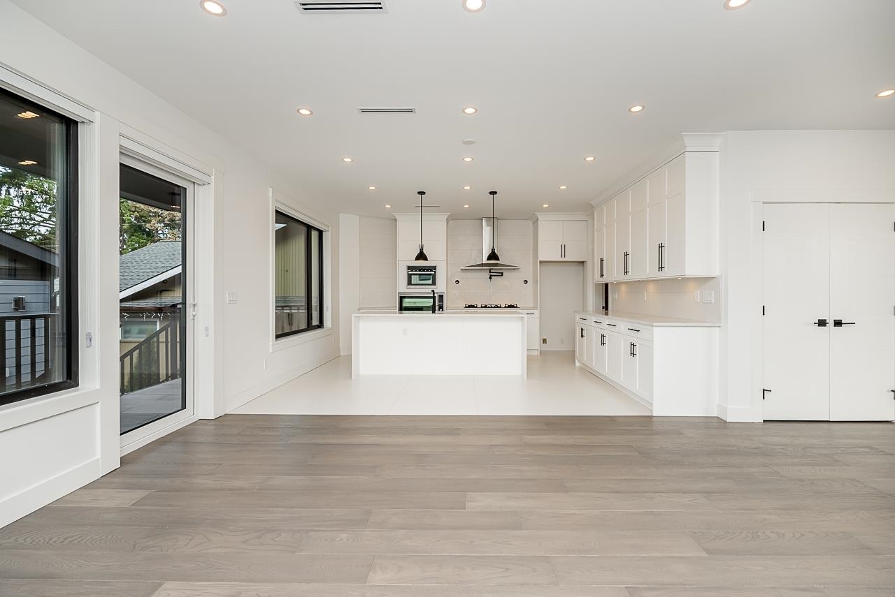 5225 Woodsworth Street, Burnaby, BC, V5G 1S5 - 5