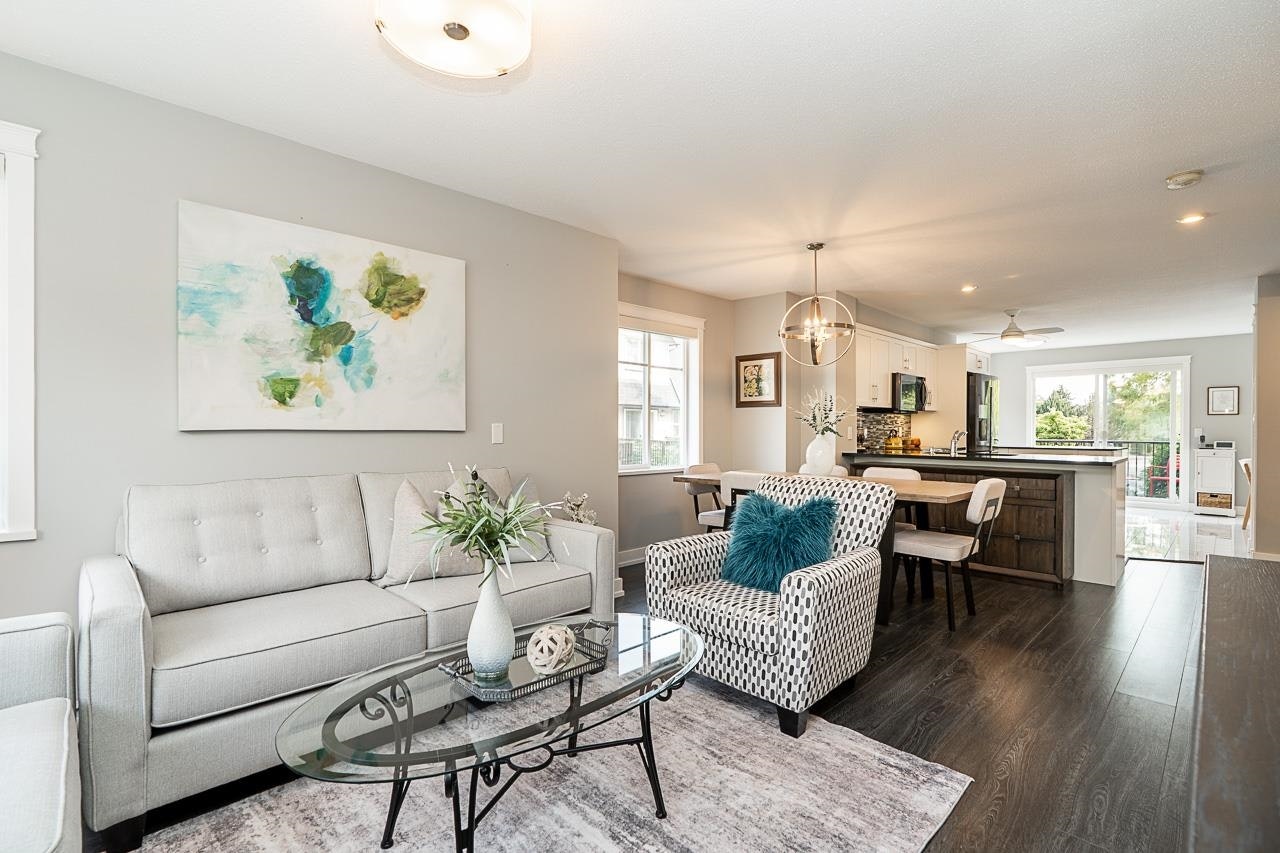24-15871 85 Avenue, Surrey, BC, V4N 0Y9