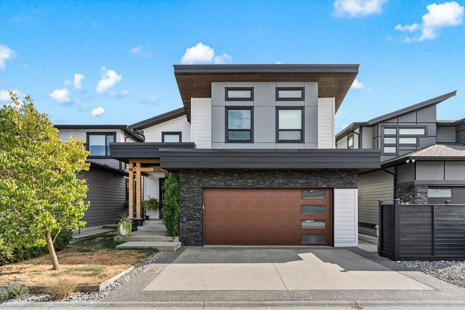 45912 Bogey Place, Chilliwack, BC, V2R 0Z8