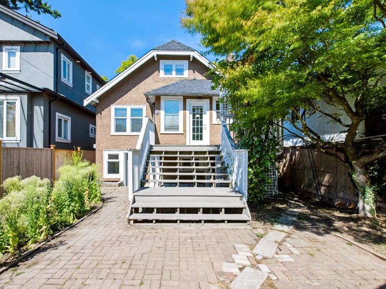 3888 W 15th Avenue, Vancouver, BC, V6R 2Z9 - 37