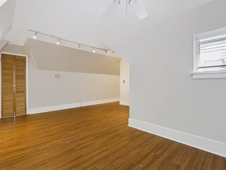 3888 W 15th Avenue, Vancouver, BC, V6R 2Z9 - 19