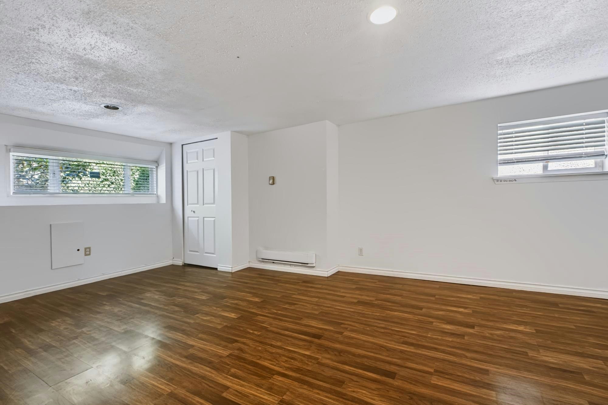 3888 W 15th Avenue, Vancouver, BC, V6R 2Z9 - 29