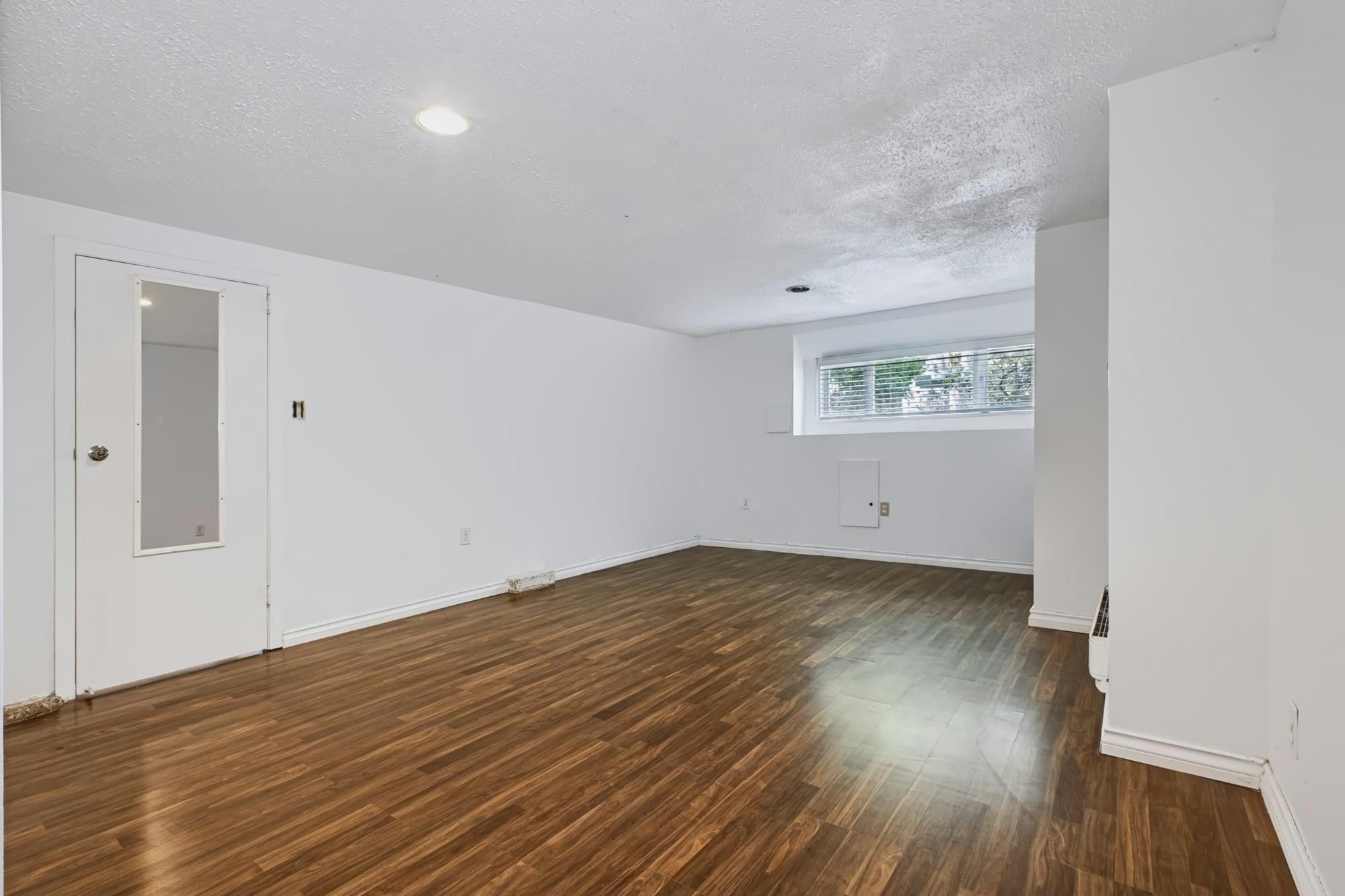 3888 W 15th Avenue, Vancouver, BC, V6R 2Z9 - 30