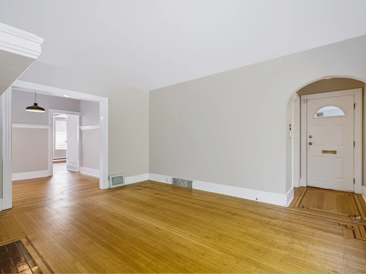 3888 W 15th Avenue, Vancouver, BC, V6R 2Z9 - 4