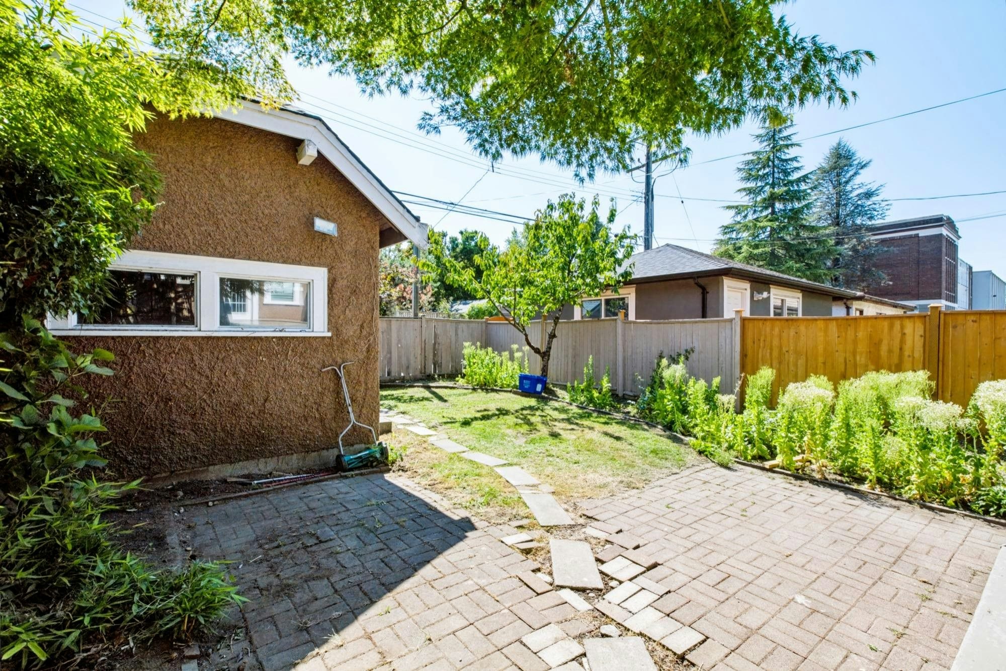 3888 W 15th Avenue, Vancouver, BC, V6R 2Z9 - 36