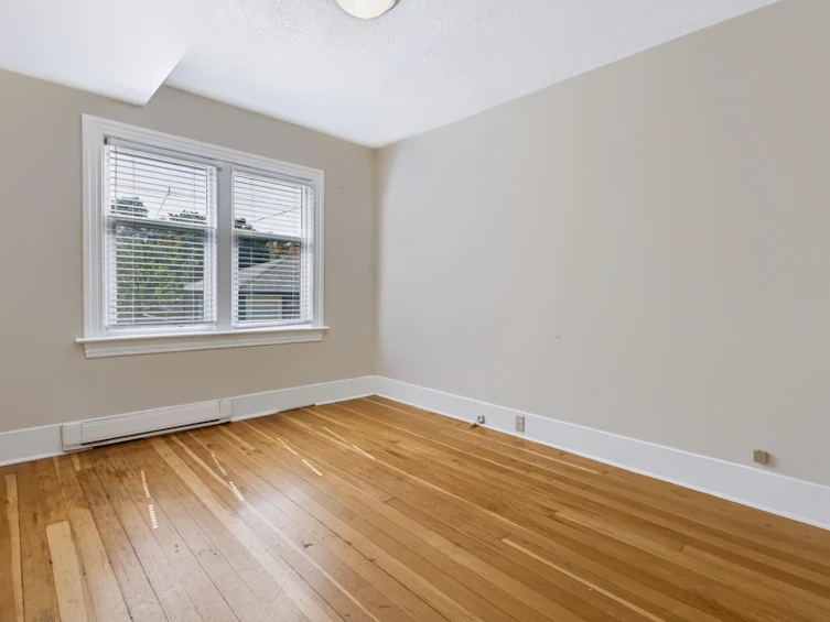 3888 W 15th Avenue, Vancouver, BC, V6R 2Z9 - 14