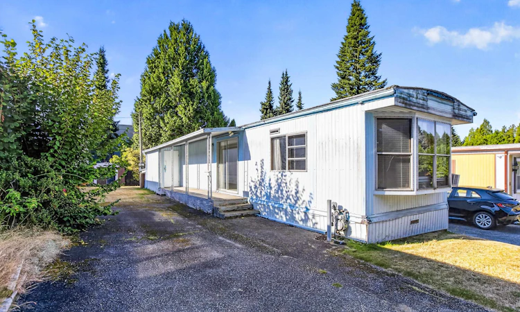 14-21163 Lougheed Highway