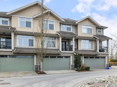 4-22225 50 Avenue - 4