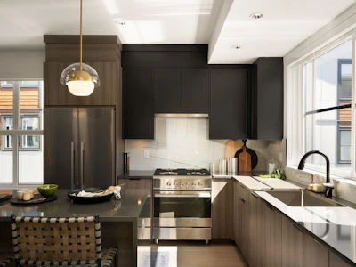 84-7895 162 Avenue - 5