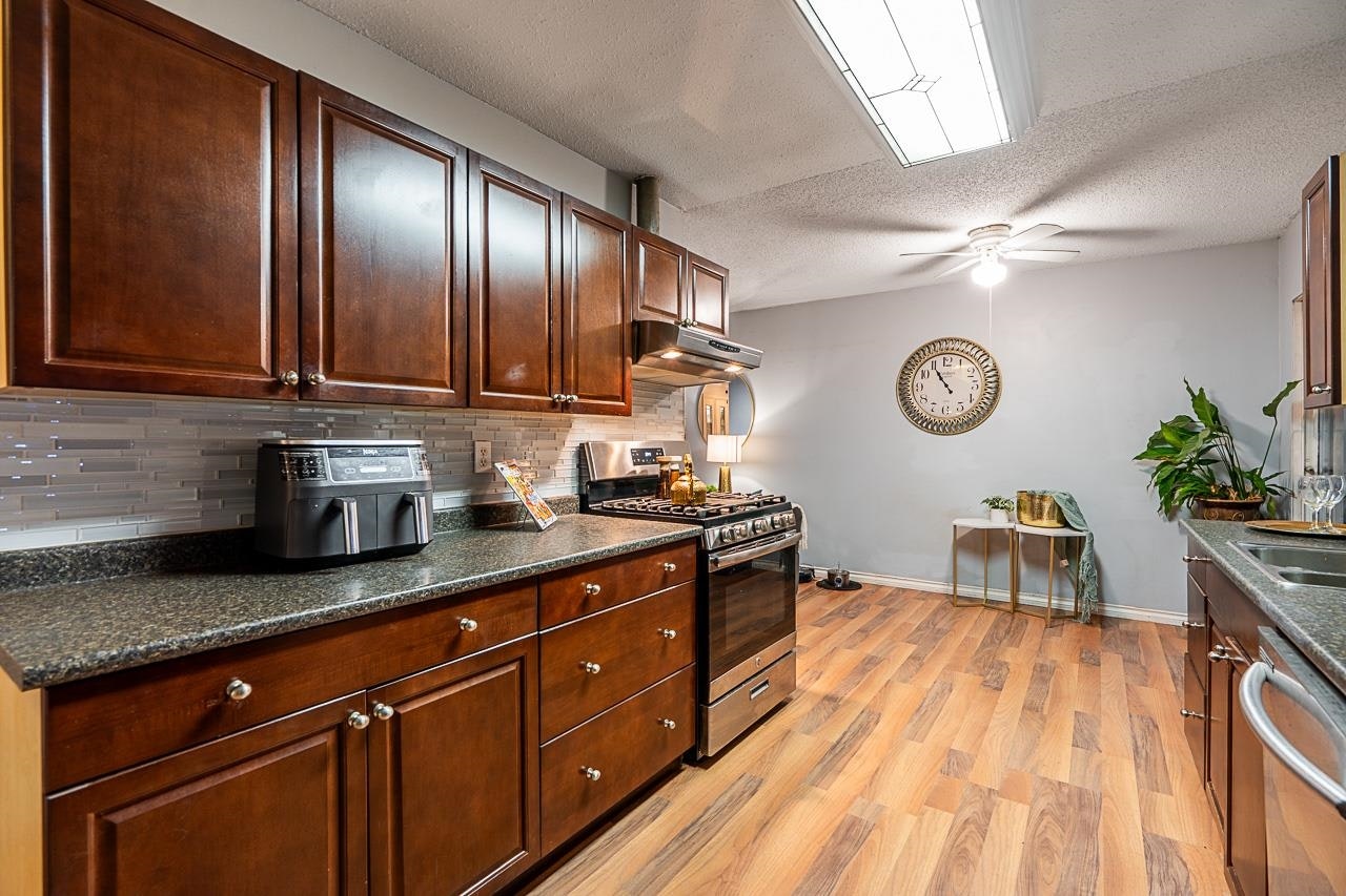 2787 270b Street - 5