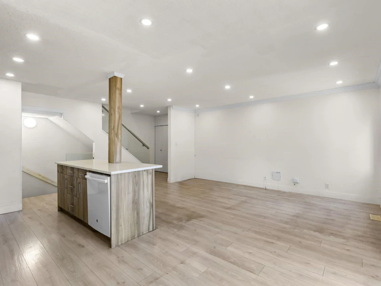 139-15215 105 Avenue, Surrey, BC, V3R 1R9 - 11