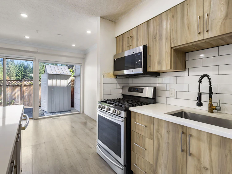 139-15215 105 Avenue, Surrey, BC, V3R 1R9 - 15