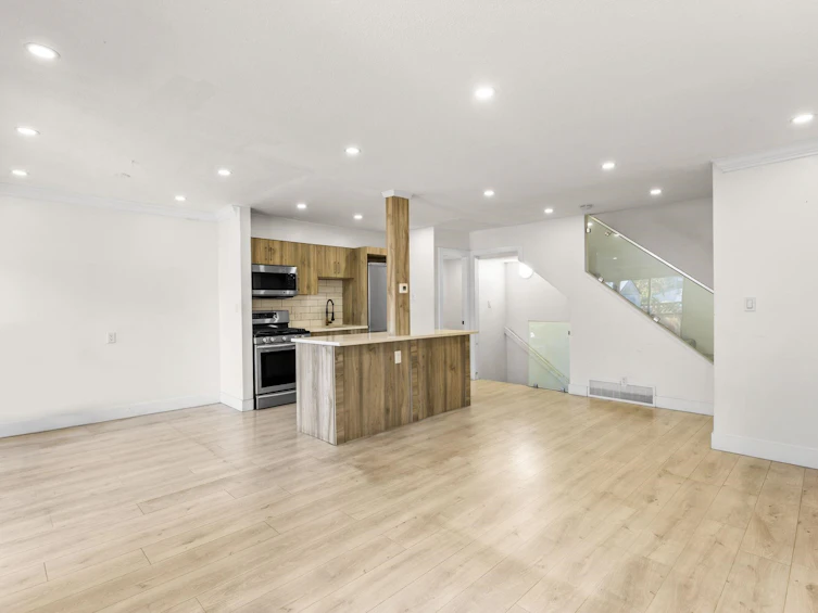 139-15215 105 Avenue, Surrey, BC, V3R 1R9 - 9