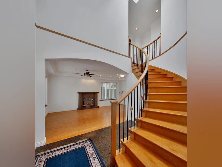 213 W 28th Street, North Vancouver, BC, V7N 2H9 - 12